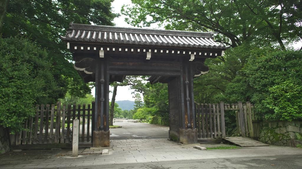 歴史ある門！京都にある「蛤御門」へ行ってみよう！